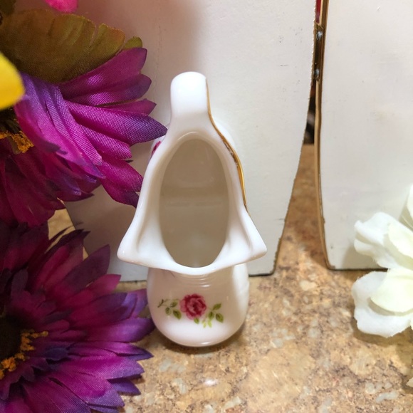 Vintage Adorable Genuine Bone China Miniature Boot w/Gold Accent - Picture 6 of 7